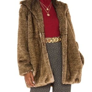 NWT x REVOLVE Savoy Coat in Brown Multi
House of Harlow 1960 size medium